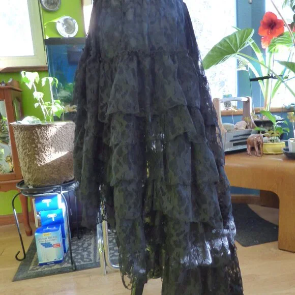 BURLESKA AMELIA SHEER BLACK FLORAL LACE HI LOW GOTHIC SKIRT UK XL / XXL WEDDING